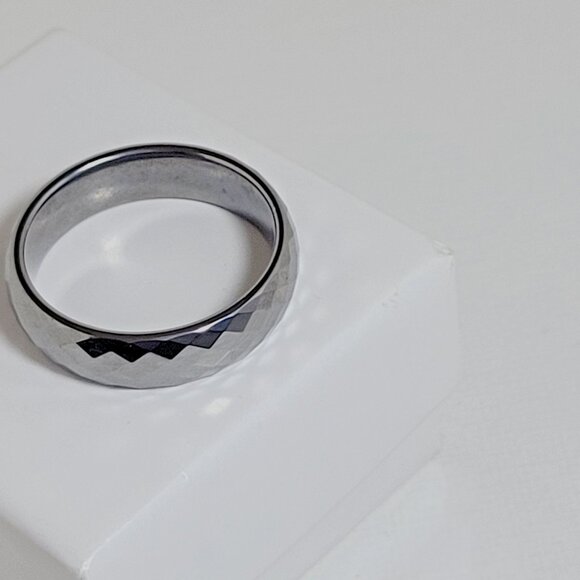 Tungsten Carbide Ring Silver Faceted Wedding Band Comfort Fit Men Women Size 11 - Picture 4 of 4